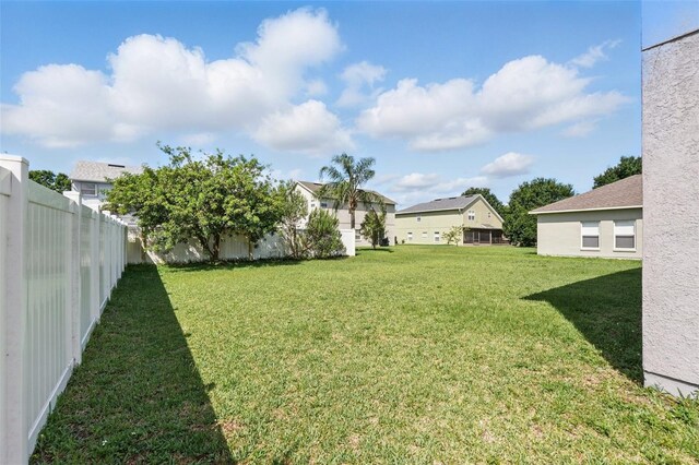 4208 Lugano Ct, Kissimmee, FL 34746 - view of yard featuring a residential view