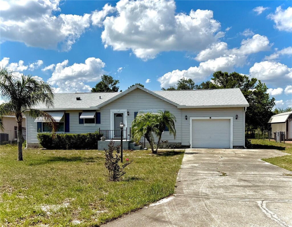 204 Holland St, Lake Wales, FL 33859 - photo 1
