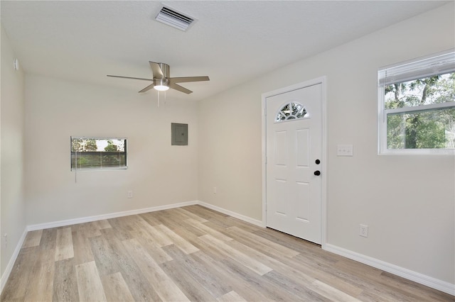 222 E Atwater Ave, Eustis, FL 32726 - entryway featuring light wood-style floors, ceiling fan, and baseboards