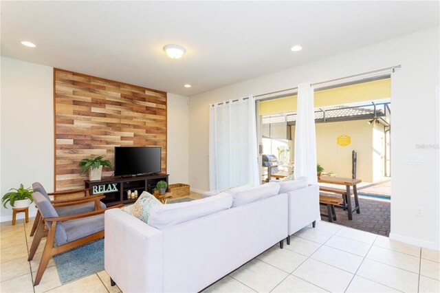 1979 Majorca Dr, Kissimmee, FL 34747 - living area featuring light tile patterned floors, baseboards, and recessed lighting
