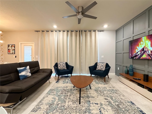 271 Jetty Way, Davenport, FL 33897 - living area featuring a ceiling fan and recessed lighting