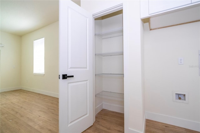 25 W 7th St, Apopka, FL 32703 - view of closet