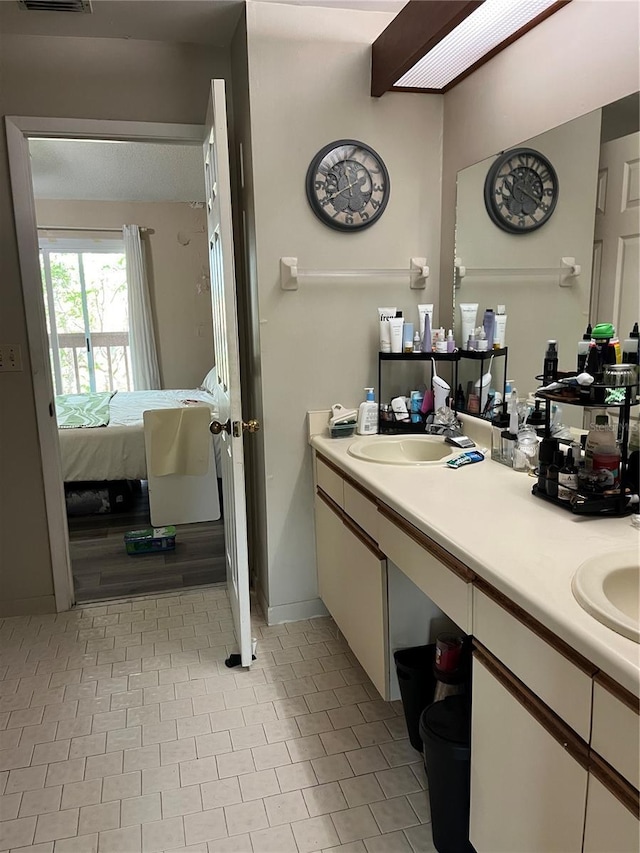 707 Carpenters Way Unit 50, Lakeland, FL 33809 - ensuite bathroom with double vanity