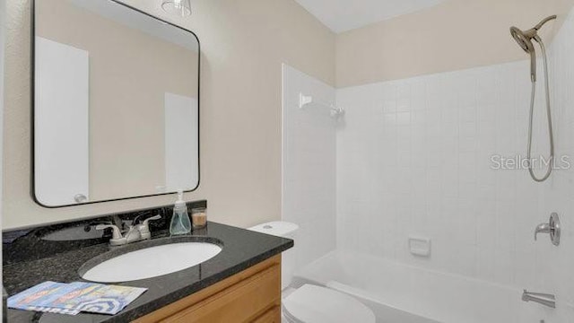 648 Kenwick Cir Unit 102, Casselberry, FL 32707 - full bath featuring vanity, toilet, and bathing tub / shower combination