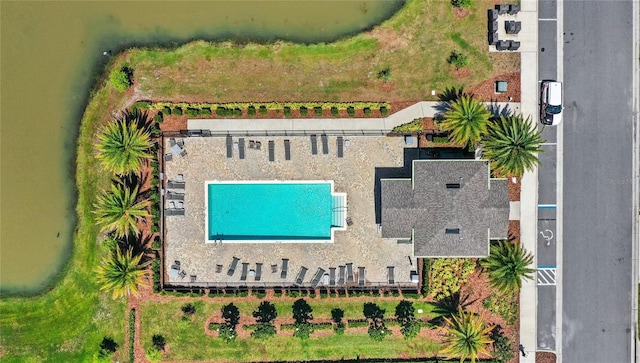 5641 Oak Knoll Dr, Saint Cloud, FL 34771 - view of subject property featuring a pool area