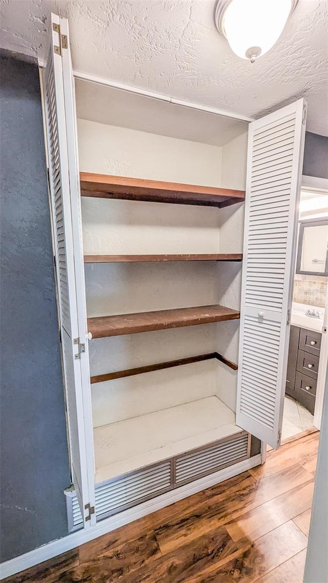 2928 NE 14th Ave, Ocala, FL 34479 - view of pantry