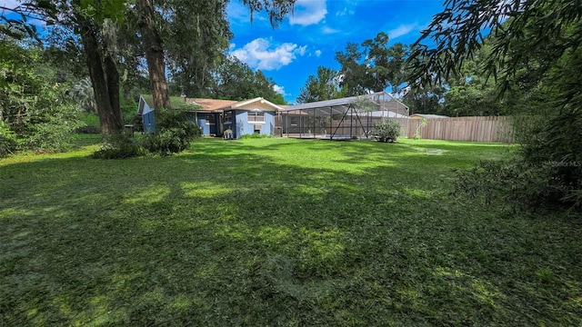 2928 NE 14th Ave, Ocala, FL 34479 - view of yard with glass enclosure