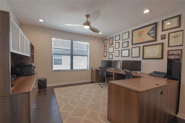 5908 Paxton Ct, Apopka, FL 32703 - home office with a ceiling fan, dark wood-style floors, a textured ceiling, recessed lighting, and baseboards