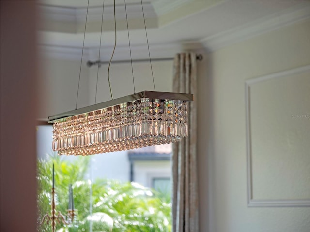 4071 Isabella Cir, Windermere, FL 34786 - detailed view of ornamental molding