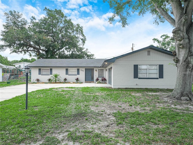 228 Kilmer Ln, Winter Haven, FL 33884 - photo 1
