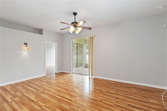 2280 Yorville Ct, Ocoee, FL 34761 - spare room featuring a ceiling fan, light wood-style floors, and a smoke detector