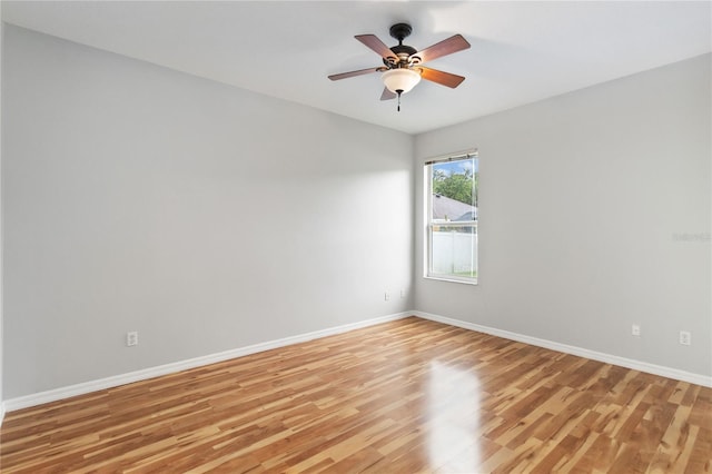 2280 Yorville Ct, Ocoee, FL 34761 - unfurnished room featuring light wood-type flooring and a ceiling fan