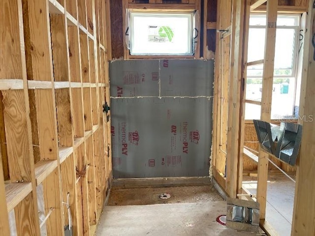 2371 Zuni Rd, Saint Cloud, FL 34771 - bathroom with healthy amount of natural light
