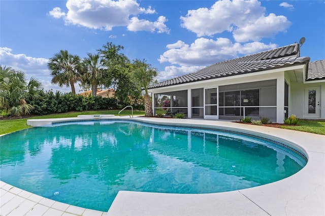 12508 Lake Denise Blvd, Clermont, FL 34711 - outdoor pool featuring a sunroom