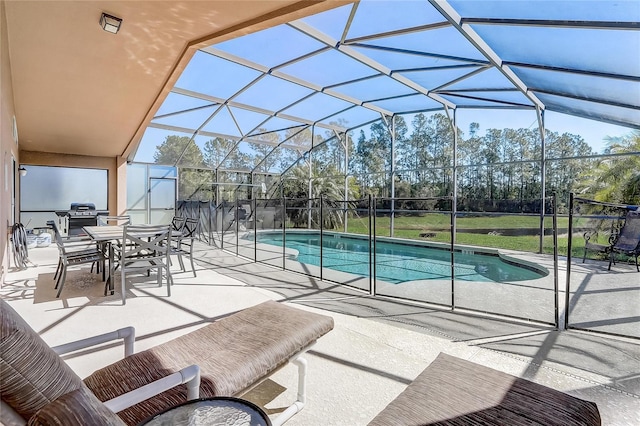 927 Orange Cosmos Blvd, Davenport, FL 33837 - view of pool featuring a patio area and a lanai