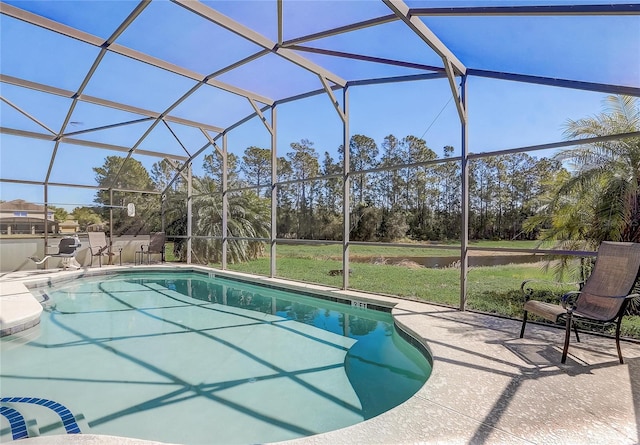 927 Orange Cosmos Blvd, Davenport, FL 33837 - swimming pool with a patio area, glass enclosure, a lawn, and view of scattered trees