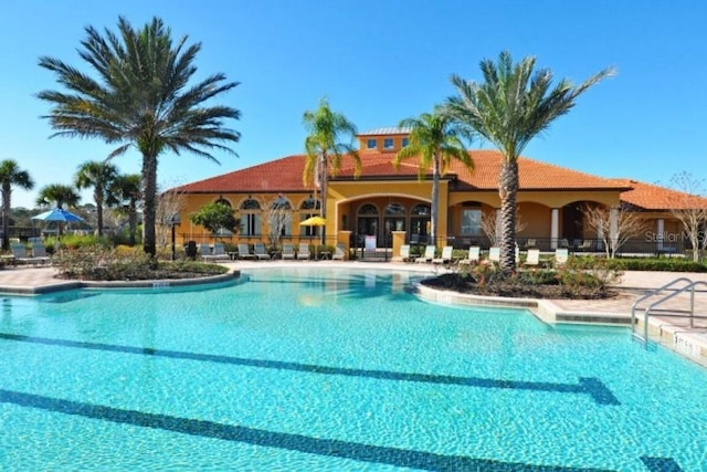 927 Orange Cosmos Blvd, Davenport, FL 33837 - view of community pool