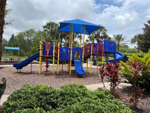 927 Orange Cosmos Blvd, Davenport, FL 33837 - view of community play area