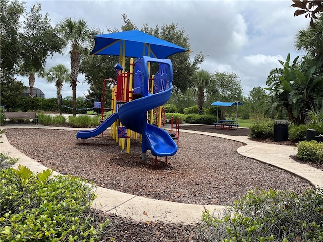 927 Orange Cosmos Blvd, Davenport, FL 33837 - view of communal playground
