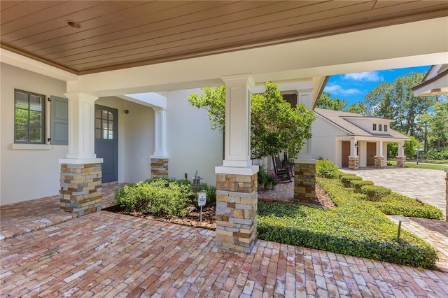 10845 Bayshore Dr, Windermere, FL 34786 - view of covered porch