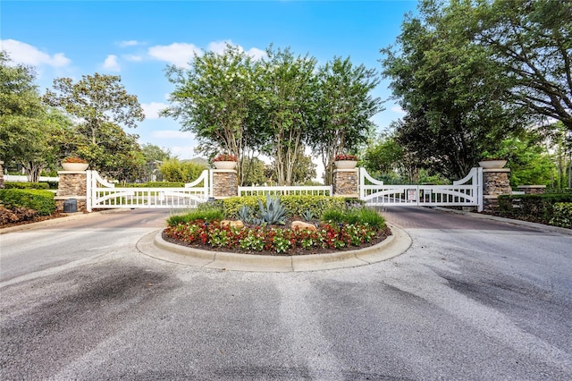 190 Osprey Hammock Trl, Sanford, FL 32771 - community sign with a gate