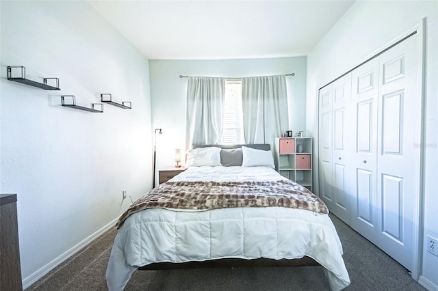 156 Carrera Ave, Davenport, FL 33897 - carpeted bedroom featuring a closet and baseboards