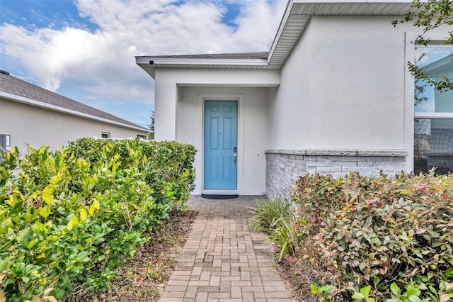 14325 Hidden Ct, Clermont, FL 34711 - entrance to property with stucco siding