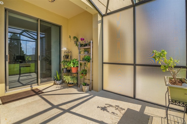 2936 Econ Landing Blvd, Orlando, FL 32825 - entrance to property with stucco siding and a patio