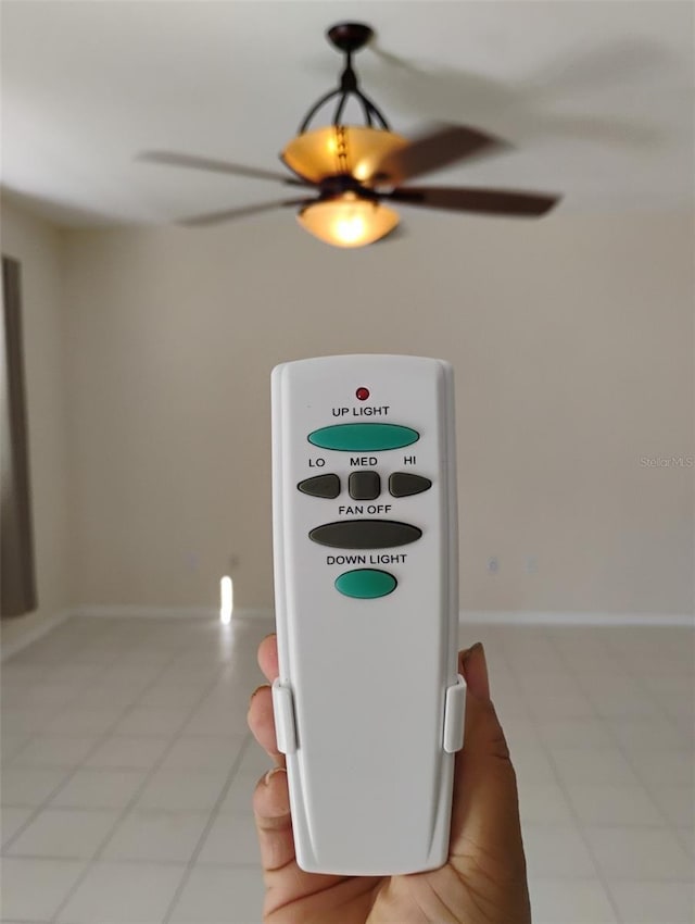 10415 Lucaya Dr, Tampa, FL 33647 - detailed view of a ceiling fan and baseboards