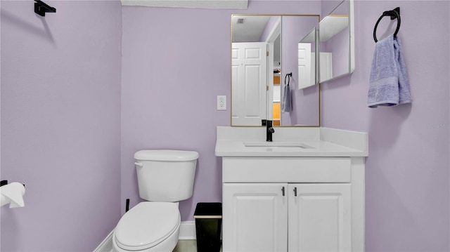 5016 W Lancaster St Unit 00, Tampa, FL 33616 - half bath with toilet and vanity