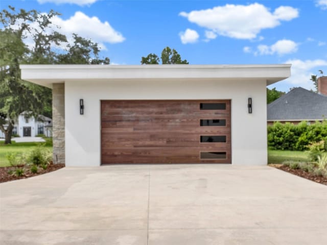 7615 SE 12th Cir, Ocala, FL 34480 - detached garage with concrete driveway