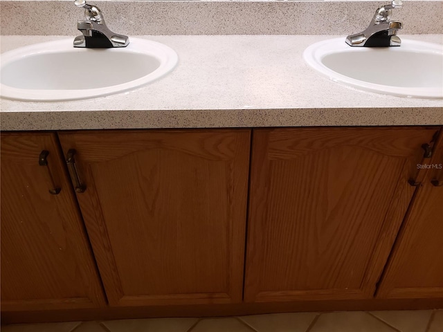 3658 Oakdale Cir Unit 100, Oviedo, FL 32765 - bathroom with vanity