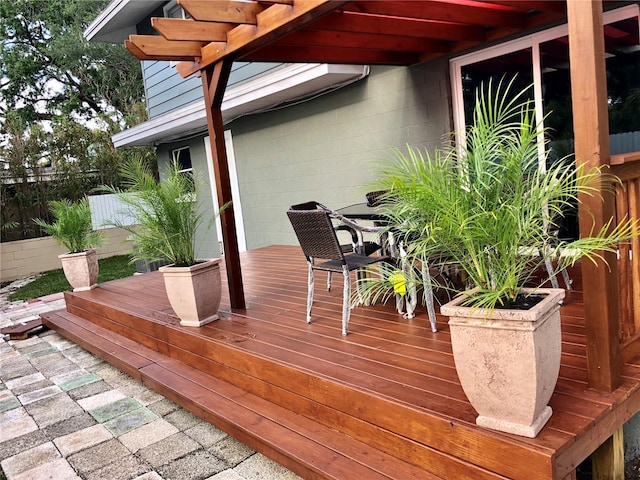 1919 E S St, Orlando, FL 32801 - deck featuring outdoor dining space and a pergola