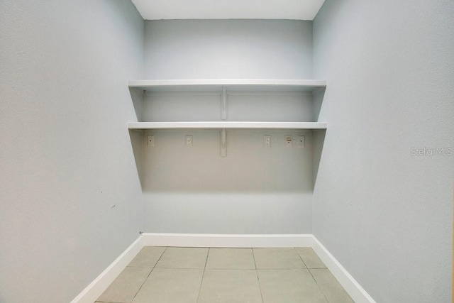 529 Quail Down Dr, Debary, FL 32713 - mudroom featuring baseboards and tile patterned flooring