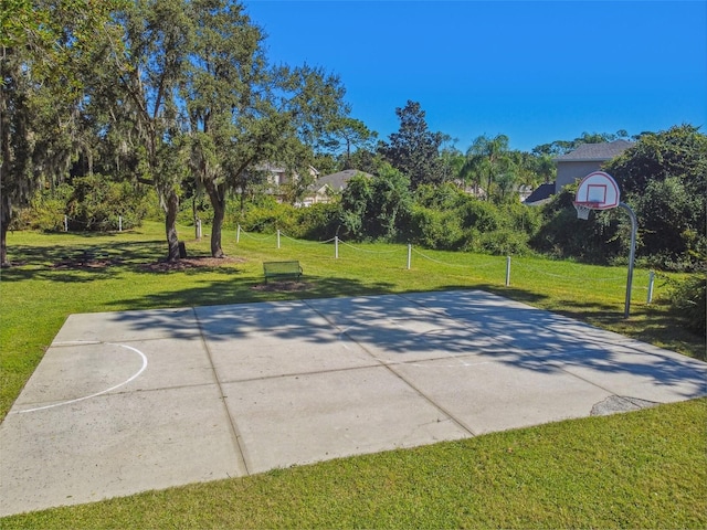529 Quail Down Dr, Debary, FL 32713 - view of sport court featuring community basketball court and a yard