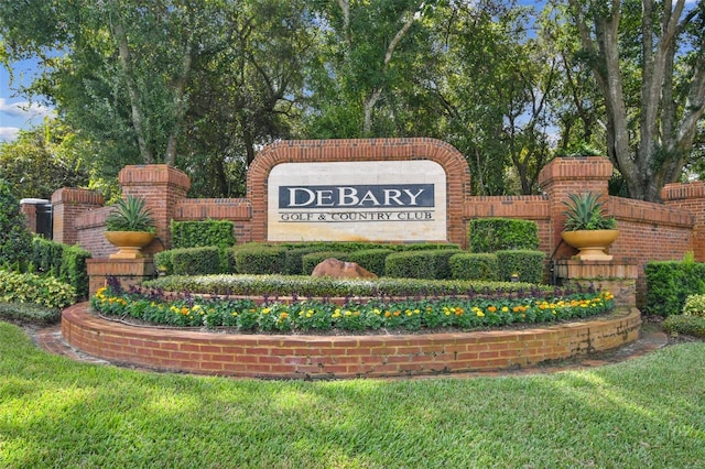 529 Quail Down Dr, Debary, FL 32713 - community / neighborhood sign with a lawn