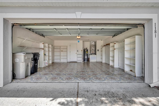 1181 Welch Hill Cir, Apopka, FL 32712 - garage featuring water heater, a garage door opener, and heating unit