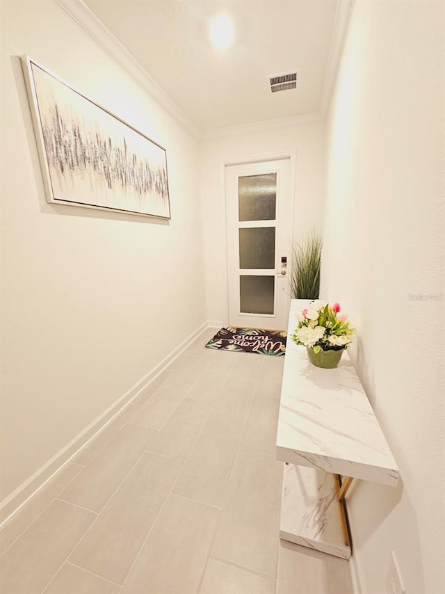 949 Leader St, Davenport, FL 33896 - hallway with ornamental molding and baseboards
