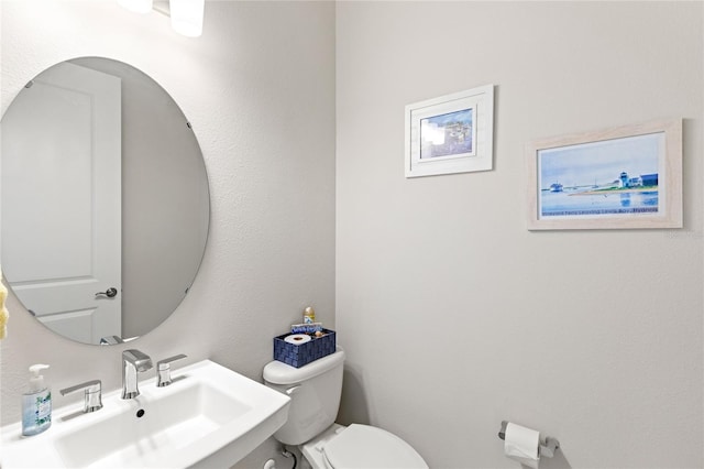 15049 Canopy Cover Dr, Winter Garden, FL 34787 - half bath with a sink and toilet
