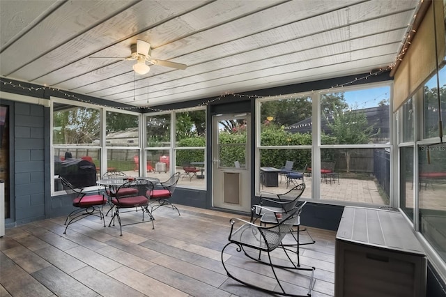 704 Tangerine Ct, Winter Garden, FL 34787 - sunroom with a ceiling fan and outdoor dining area