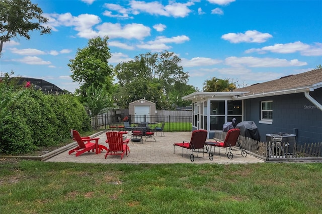 704 Tangerine Ct, Winter Garden, FL 34787 - view of yard featuring a patio