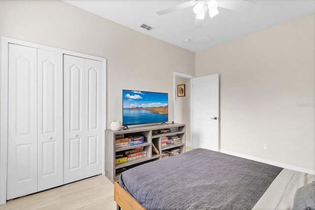 1913 Lazy Oaks Loop, Saint Cloud, FL 34771 - bedroom featuring a closet and ceiling fan