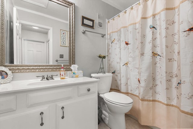 1146 Villa Ln Unit 101, Apopka, FL 32712 - bathroom with vanity, toilet, a shower with curtain, ornamental molding, and tile patterned flooring