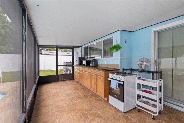 14506 Sutter Pl, Tampa, FL 33625 - view of sunroom