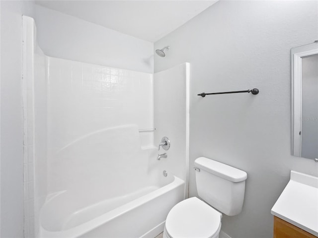 612 Doe Cove Pl, Apopka, FL 32703 - full bath featuring vanity, toilet, and bathtub / shower combination