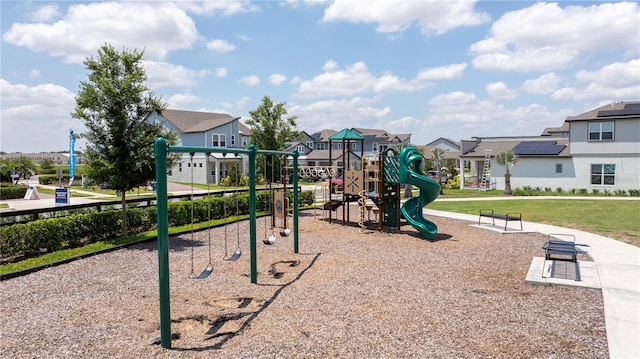 16489 Silver Brook Way, Winter Garden, FL 34787 - community play area with a residential view and a yard