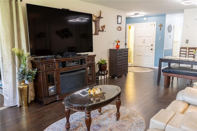 314 Windmeadows St Unit 314, Altamonte Springs, FL 32701 - living room with dark wood-style floors