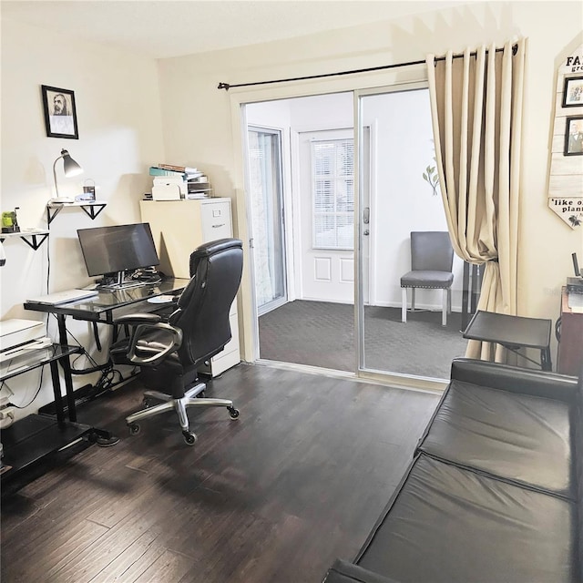 314 Windmeadows St Unit 314, Altamonte Springs, FL 32701 - home office with wood finished floors