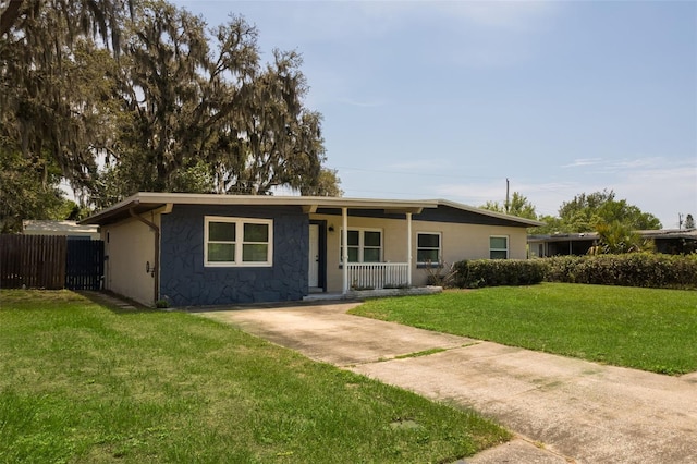 826 Cherokee Cir, Sanford, FL 32773 - ranch-style house with covered porch and stone siding