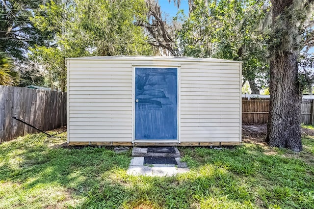 826 Cherokee Cir, Sanford, FL 32773 - view of shed with a fenced backyard